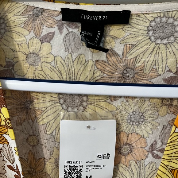 Forever 21 Flowered Wrap Dress - Picture 2 of 7